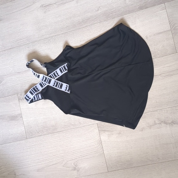 Nike halter top - Picture 3 of 3